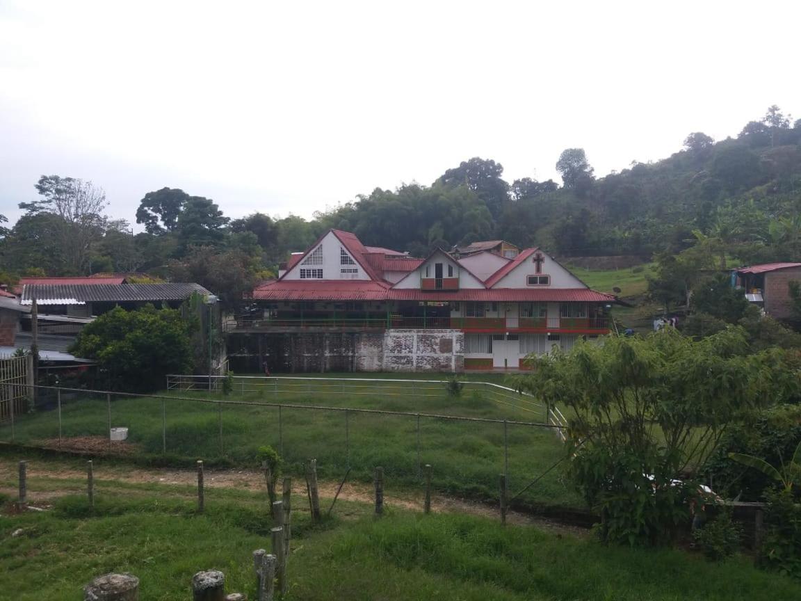 Ecohotel Colibri Salento Luna Park Eksteriør billede